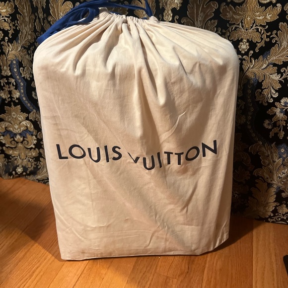 SS23 LV Comic Monogram Horizon 55 Limited Edition - Picture 10 of 11